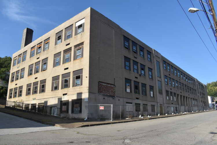 City of Wheeling Gets Low Bid of $439,300 To Raze Old Clay School